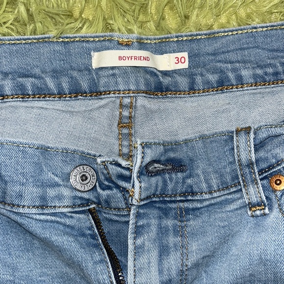 Levi’s Low Rise Boyfriend Jeans - Picture 4 of 6